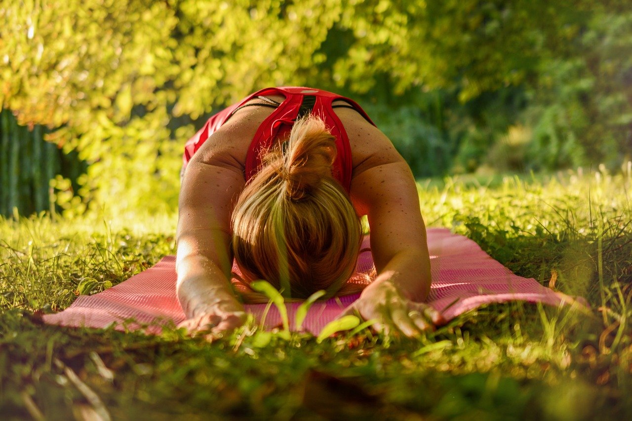 Yoga Tip: Embrace the Outdoors for a Refreshing Practice