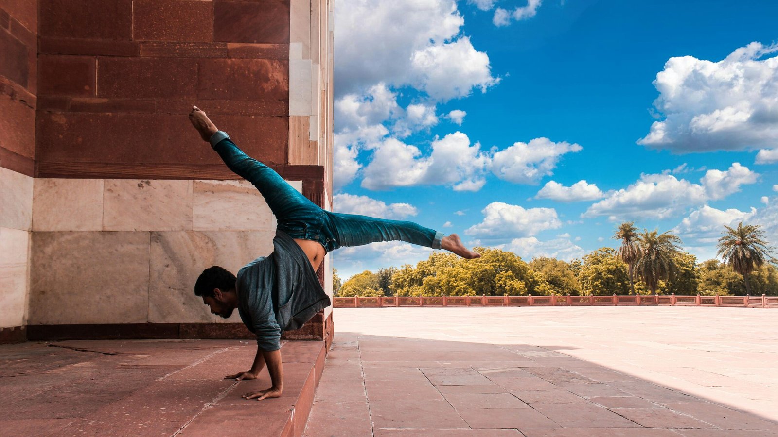 How To Safely Progress Into Handstands And Arm Balances